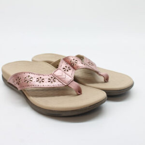 Women'n Toe Post Sandal, Floor Sample